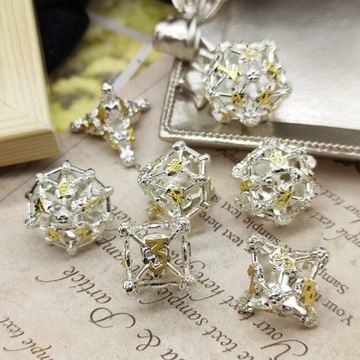 SREBRNE KATAKUMBY ZESTAW 7 METALOWYCH KOŚCI RPG