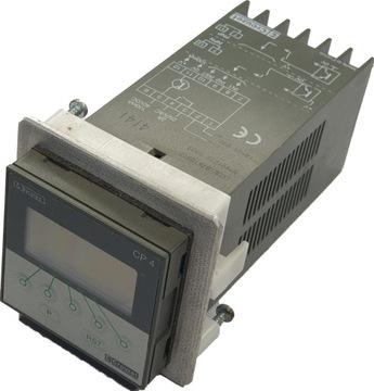 licznik impulsów CROUZET SYRELEC CP4 zasilanie 10-30VDC / 12VDC / 24VDC