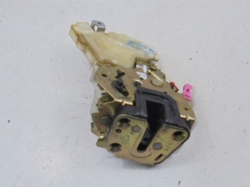 SUBARU IMPREZA II ZÁMEK DVEŘE ZADNÍ PRAVÝ 61100FE040