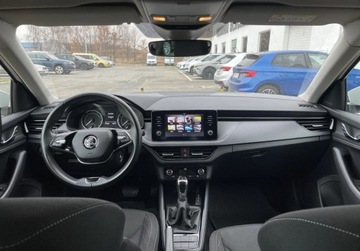 Skoda Scala Hatchback 1.5 TSI 150KM 2022 Skoda Scala Ambition 1.5 TSI 150 KM Czujniki Clima DSG 1.5 Benzyna, zdjęcie 13
