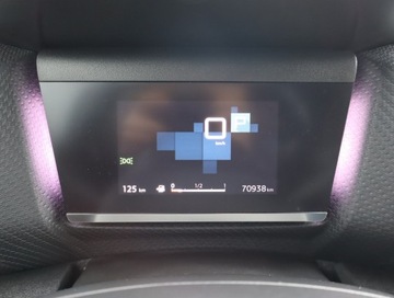 Citroen C4 III SUV 1.2 PureTech 130KM 2022 Citroen C4 1.2 PureTech, Salon Polska, zdjęcie 10