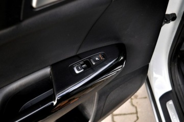 Kia Sportage IV SUV 1.7 CRDi 115KM 2018 Kia Sportage 1.7 Crdi 116 KM GT Line Panorama Navi, zdjęcie 15