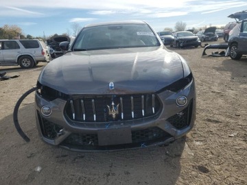 Maserati Levante 2022 Maserati Levante Base 2022 3.0l 3.0 Benzyna 345KM, zdjęcie 5