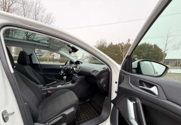 Peugeot 2014 Peugeot 308 Peugeot 308 PureTech 130 GPF Stop amp Start Allure Pack 1.2, zdjęcie 22