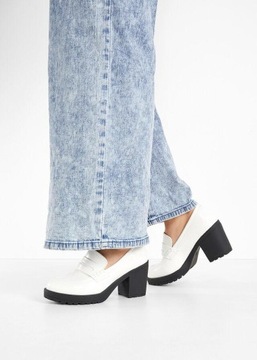 ОБУВЬ BONPRIX КРУПНЫМ ПЛАНОМ__39