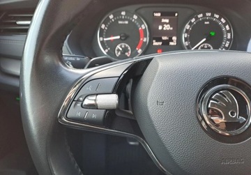 Skoda Octavia IV Liftback 1.5 TSI EVO 150KM 2021 Skoda Octavia Ambition 1,5 TSI 150KM e-Tec Kamera DSG Lopatki Serwis Salon, zdjęcie 17