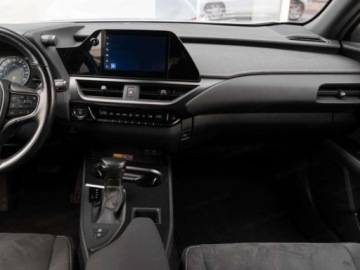 Lexus UX Crossover Facelifting 2.0 300h 199KM 2025 300h Business 2.0 199KM | System Martwego Pola, zdjęcie 7