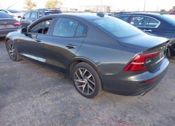 Volvo S60 III 2019 Volvo S60 2019r., T6 Momentum, 2L, od ubezpieczalni 2.0 Benzyna 320KM, zdjęcie 4