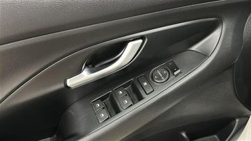 Hyundai i30 III Hatchback Facelifting 1.5 DPI 110KM 2022 Hyundai i30 1.5 DPI Classic +, zdjęcie 12