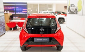 Toyota Aygo II Hatchback 5d 1.0 VVT-i 69KM 2017 Toyota Aygo 1.0 VVT-i X-play Benzyna 69KM, zdjęcie 4