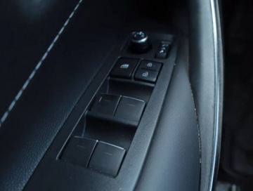 Toyota Corolla XII TS Kombi 1.8 Hybrid 122KM 2019 Toyota Corolla 1.8 Hybrid, Salon Polska, zdjęcie 15