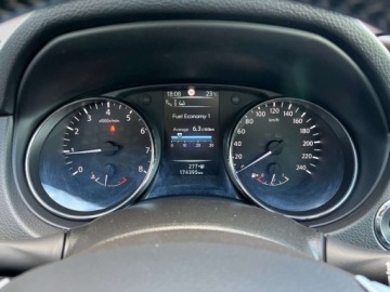 Nissan Qashqai II Crossover 1.2 DIG-T 115KM 2017 Nissan Qashqai 1.2 benzyna 115 KM 6 biegow panorama skora zarej w PL, zdjęcie 8