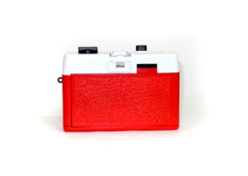 КАМЕРА HOLGA 135BC КРАСНАЯ/БЕЛАЯ
