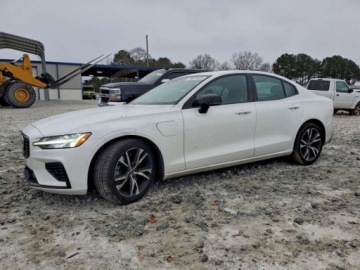 Volvo S60 III 2022 Volvo S60 2022 Volvo S60 Recharge Plug-In Hybrid T8 PHEV R-Design Expressio, zdjęcie 1