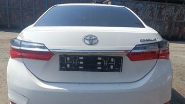 TOYOTA COROLLA E16 13-19 r. KLAPA tył tylna SEDAN biała