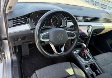 Volkswagen Passat B8 Variant Facelifting 1.5 TSI EVO 150KM 2022 Volkswagen Passat salon PL FV Vat 23 rok gwarancji automat DSG, zdjęcie 16