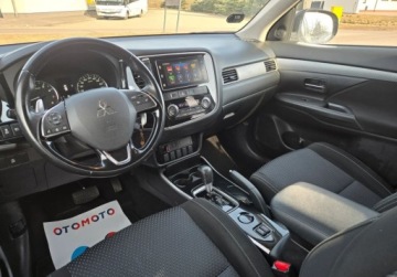 Mitsubishi Outlander III SUV Facelifting 2017 2.0 150KM 2019 Mitsubishi Outlander Bardzo dobry stan techniczny I wizualny. 2.0 Benzyna, zdjęcie 9