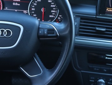 Audi A6 C7 Limousine 2.8 FSI 204KM 2011 Audi A6 2.8 FSI, Automat, Navi, Xenon, Bi-Xenon, zdjęcie 23