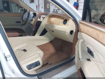 Bentley Continental II 2015 Bentley Flying Spur V8 2015 4.0 Benzyna 500KM, zdjęcie 9