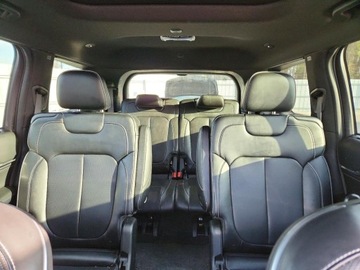 Jeep Grand Cherokee V 2023 Jeep Grand Cherokee L Overland 2023 5.7 Benzyna 357KM, zdjęcie 10