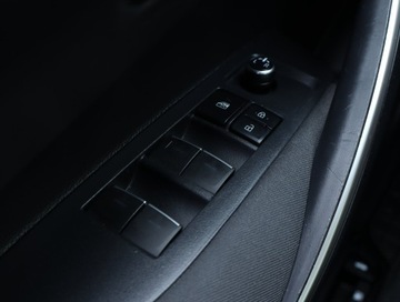 Toyota Corolla XII Sedan 1.8 Hybrid 122KM 2019 Toyota Corolla 1.8 Hybrid, Salon Polska, zdjęcie 20