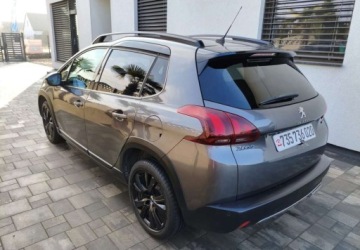 Peugeot 2008 I SUV Facelifting 1.2 PureTech 110KM 2019 Peugeot 2008 Peugeot 2008 PureTech 110 StopampStart EAT6 GT-Line Edition, zdjęcie 1