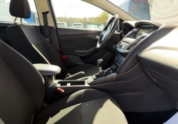 Ford Focus III Sedan Facelifting 1.5 EcoBoost 150KM 2017 Ford Focus 1.5 EcoBoost 150KM MT6 SYNC Edition Salon PL ASO 1.5 Benzyna, zdjęcie 24