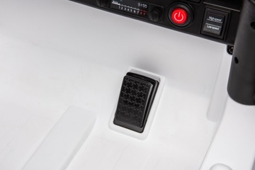 Toyota FJ Cruiser Белый легковой автомобиль на аккумуляторе для детей