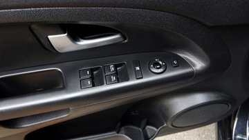 Kia Venga Mikrovan 1.6 CRDi 128KM 2014 .. Venga .. Kamera .. Panorama .. Navi .. PDC .. Klimatronik .. Serwisowany, zdjęcie 1