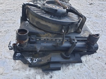 CHLADIČ VODY VENTILÁTOR VW T4 2.4 DIESEL 701121207B