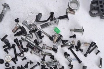 Болты крепления рамы Ducati Hypermotard 698 24-25