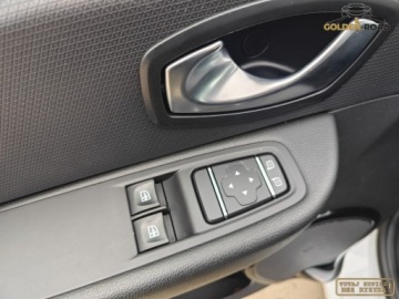 Renault Clio IV Grandtour Facelifting 0.9 TCe 90KM 2018 Renault Clio 0,9 TCE 90KM klima elektryka navi grz.fot.usb. oplacony 90KM, zdjęcie 12