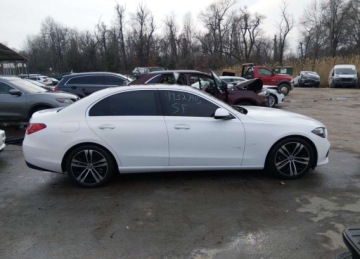 Mercedes Klasa C W206 Limuzyna 2.0 300 258KM 2022 Mercedes-Benz Klasa C MERCEDES-BENZ C 300 4MATIC 2.0 Benzyna 259KM, zdjęcie 1