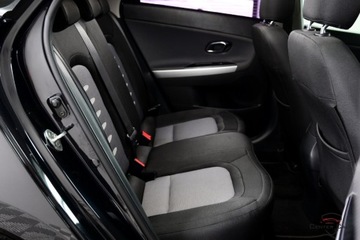 Kia Ceed II Kombi 1.6 GDI 135KM 2014 Kia Ceed 1.6 GDI Led Climatronic Podgrz.Fot.Kier.Drive Mode Temp.PDC Gwara, zdjęcie 21