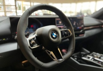 BMW Seria 5 G90-91 2026 BMW Seria 5 540d xDrive, Panorama, M sport, Pakiet Travel, Bowers, 21 cali, zdjęcie 9