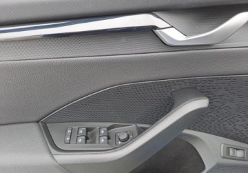 Skoda Octavia IV Liftback 1.5 TSI EVO 150KM 2024 Skoda Octavia SalonPL 1.5eTSI mHEV 150KM DSG Selection ASO Virtual Matrix, zdjęcie 16