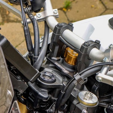 Рулевой амортизатор с креплением YAMAHA Tehere 7