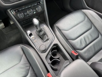 Volkswagen Tiguan II SUV 2.0 TDI 190KM 2016 Volkswagen Tiguan Highline Pakiet R-line Kamery 360 Pamiec foteli LED TOP, zdjęcie 20