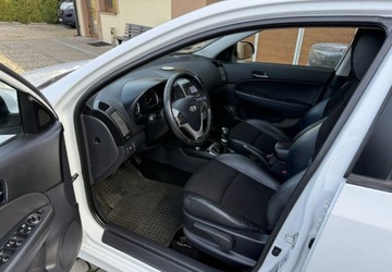 Hyundai i30 I Hatchback 1.4 109KM 2010 Hyundai i30 Rej.03.2011 1,4 109KM LPG Klimatronik 1.4 BenzynaLPG 109KM, zdjęcie 20