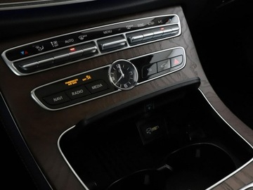 Mercedes Klasa E W213 All-Terrain 2.0 220d 194KM 2018 Mercedes E 220 FV23% 4X4 Automat Navi Klimatyzacja, zdjęcie 29