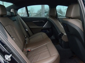 BMW Seria 5 G90-91 Sedan 2.0 20d 197KM 2025 BMW Seria 5 BMW 520d xDrive Limuzyna 2.0 Hybryda 197KM, zdjęcie 28