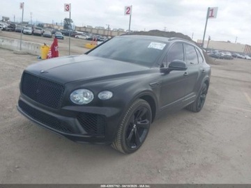 Bentley Bentayga 2021 Bentley Bentayga First Edition, 2021r., 4x4, 4.0L V8 4.0 Benzyna 542KM, zdjęcie 1