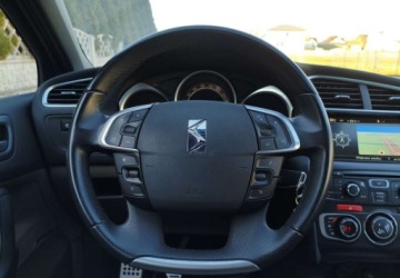 DS 4 I 2014 Citroen DS4 Citroen DS4 2.0 BlueHDi SoChic SampS 2.0 Diesel 150KM, zdjęcie 27