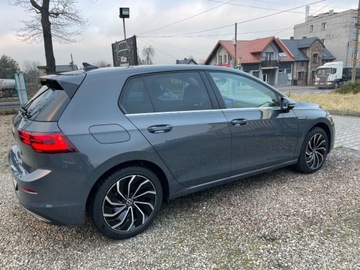 Volkswagen Golf VIII Hatchback 1.5 TSI EVO 150KM 2021 Volkswagen Golf 1.5 TSI EVO 150 KM STYLE BEZWYPADKOWY I- WLASCICIEL, zdjęcie 9