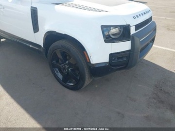 Land Rover Defender IV (L663) 2022 Land Rover Defender 110 X-Dynamic HSE 2022 3.0l 3.0 Benzyna 395KM, zdjęcie 7