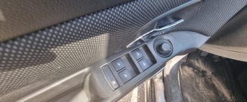 Chevrolet Cruze Hatchback 5d 1.7D  130KM 2013 Chevrolet Cruze 2013r, 1.7 CRDI. Lekko uszkodzony tyl. Jezdzi. 1.7 Diesel, zdjęcie 8