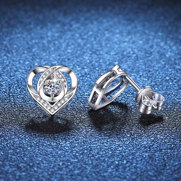 S925 srebrne kolczyki diamentowe Mosang w kształcie serca w kolorze D