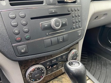 Mercedes Klasa C W204 2008 Mercedes-Benz Klasa C Mercedes-Benz C220 Automat Jeden Wlasciciel Niski Pr, zdjęcie 32