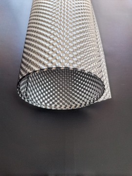 Тепловой экран из нержавеющей стали толщиной 0,2 мм.