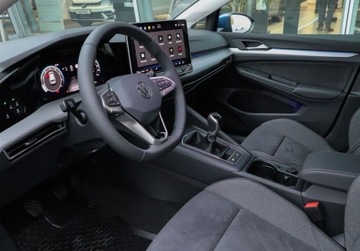 Volkswagen Golf VIII Hatchback Facelifting 1.5 TSI 116KM 2025 Volkswagen Golf Pakiet Zimowy, tapicerka ArtVelours, od reki 1.5 Benzyna, zdjęcie 9